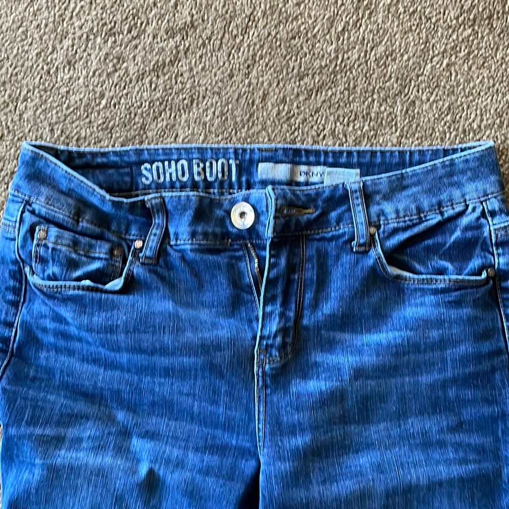 DKNY SOHO Boot Women’s Jeans, Size 4